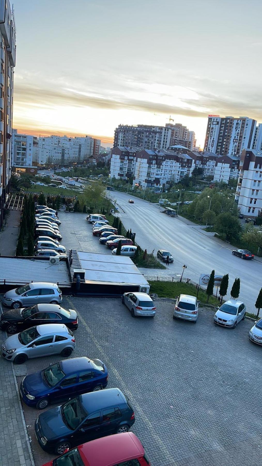 Gray Apartment 1 Prishtinë Exterior photo